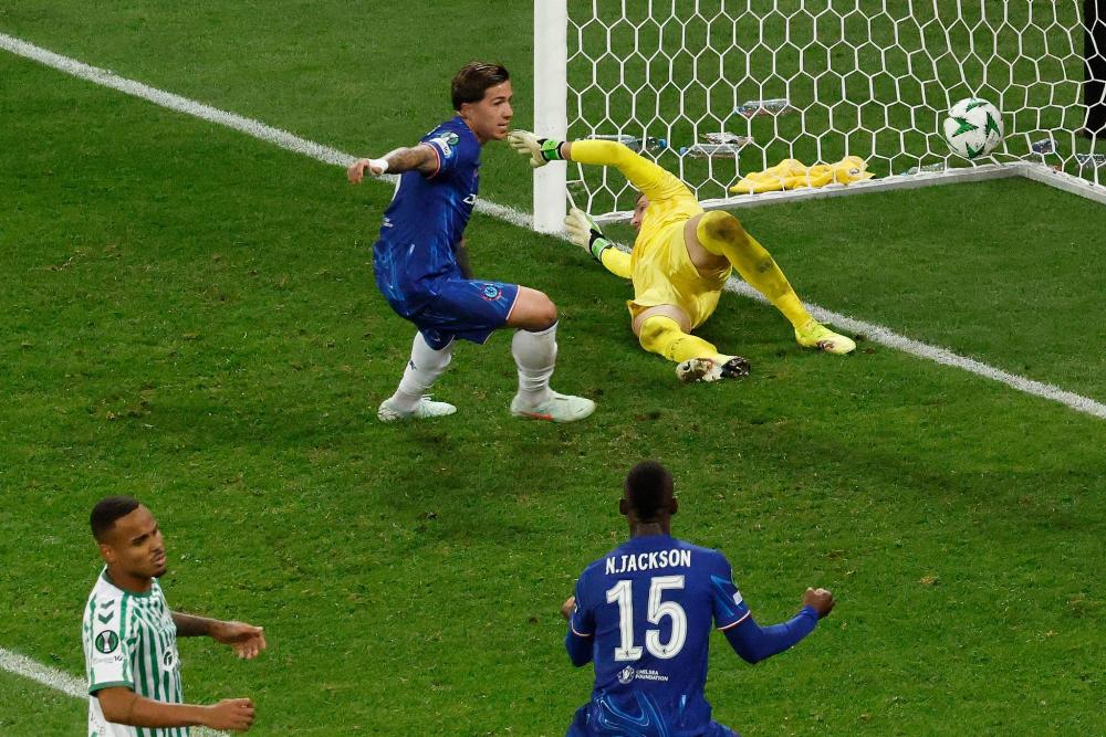 小法：我非常看好国米的路易斯-恩里克，去年还曾尝试签下他