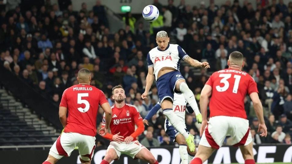 克拉克斯顿赛季第2次三双，本赛季唯二多次拿下三双的中锋