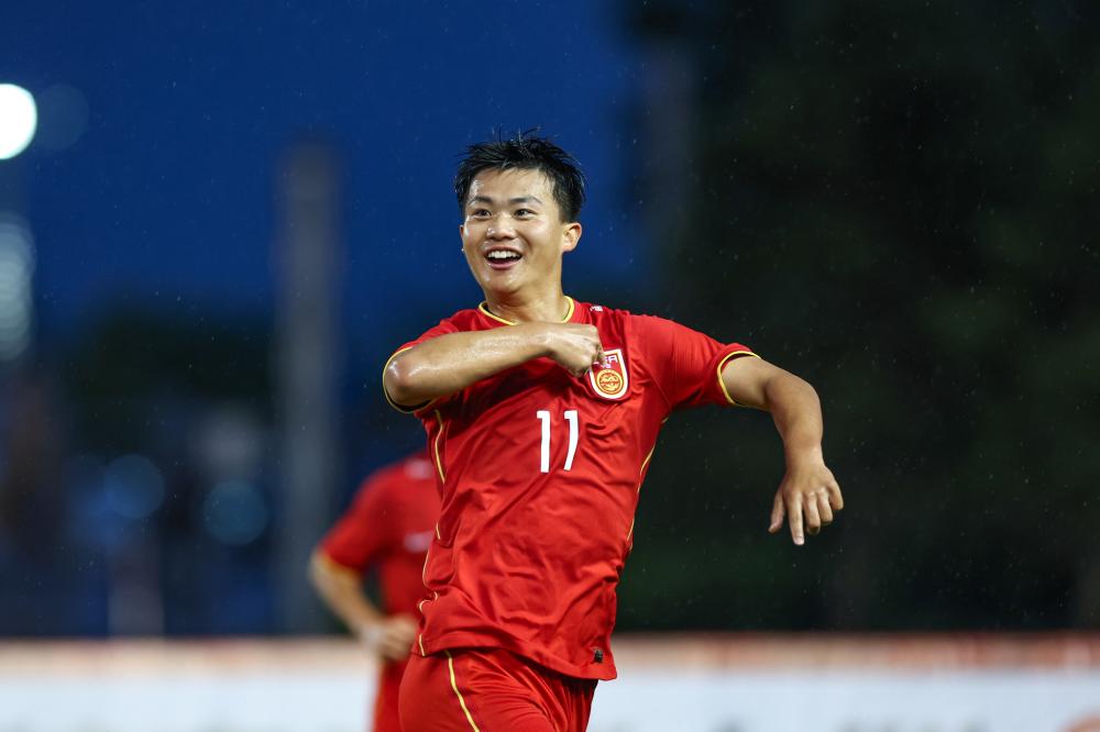 ⚽️2025年度中超最佳评选他来啦！鏖战一年，十...